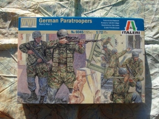 Italeri 6045 German Paratroopers  WW2